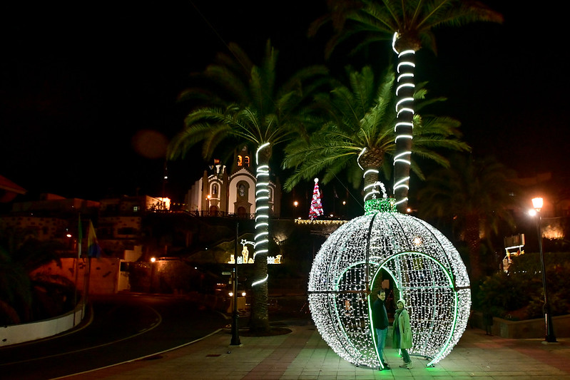 Santa Lucía casco vuelve a iluminarse durante las fiestas patronales y  la navidad