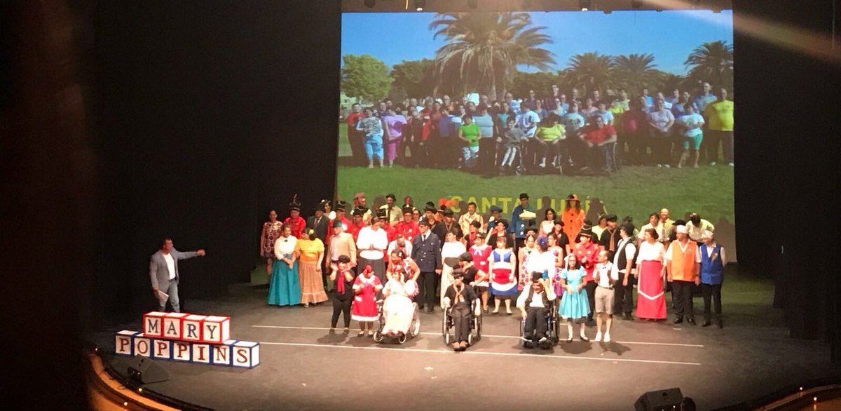 El Víctor Jara se llena de talento artístico en el XXI Encuentro de Coreografía y Teatro de personas con discapacidad