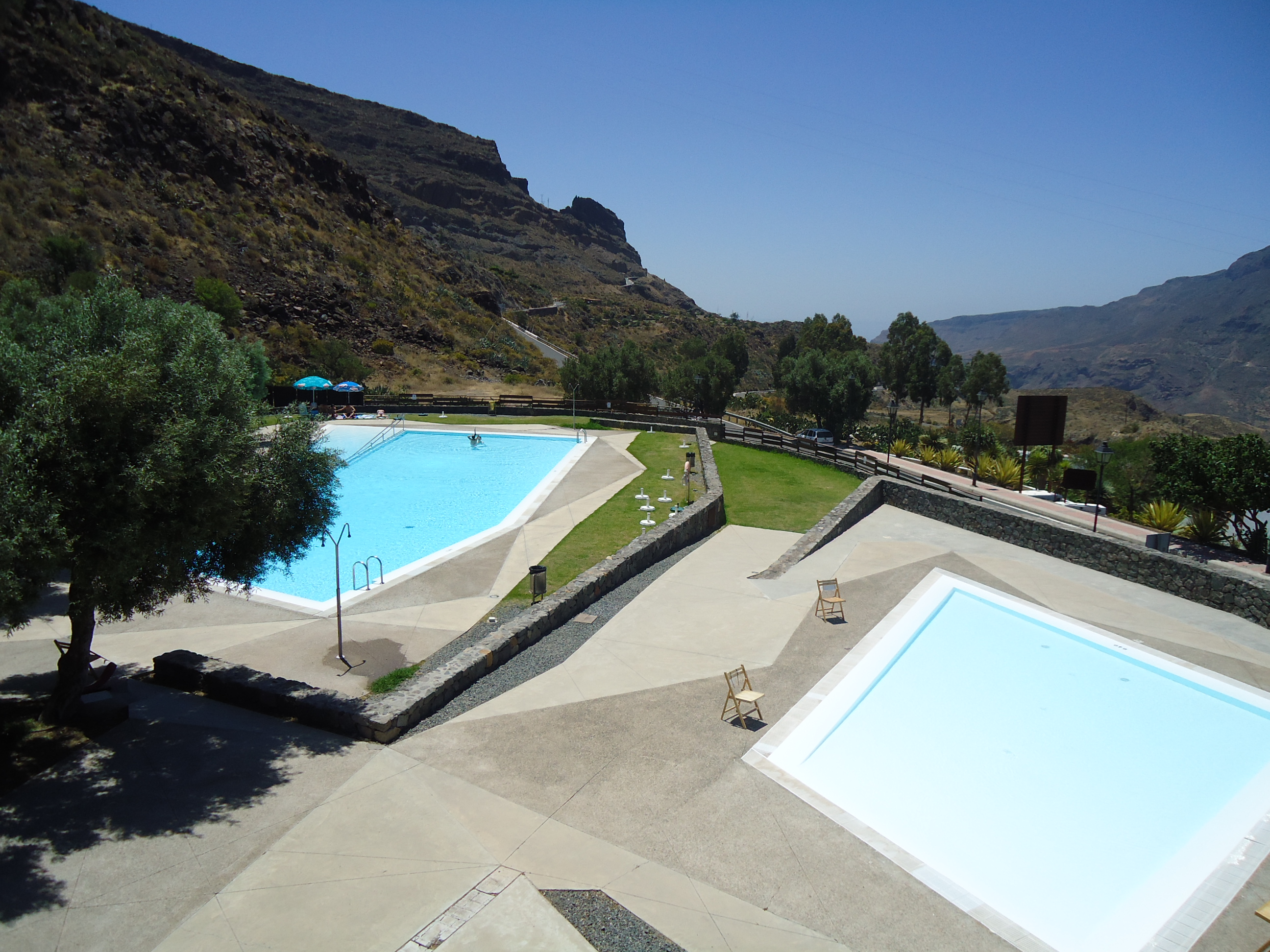 El Ayuntamiento programa actividades de verano en la piscina y en la cancha municipal de la zona alta