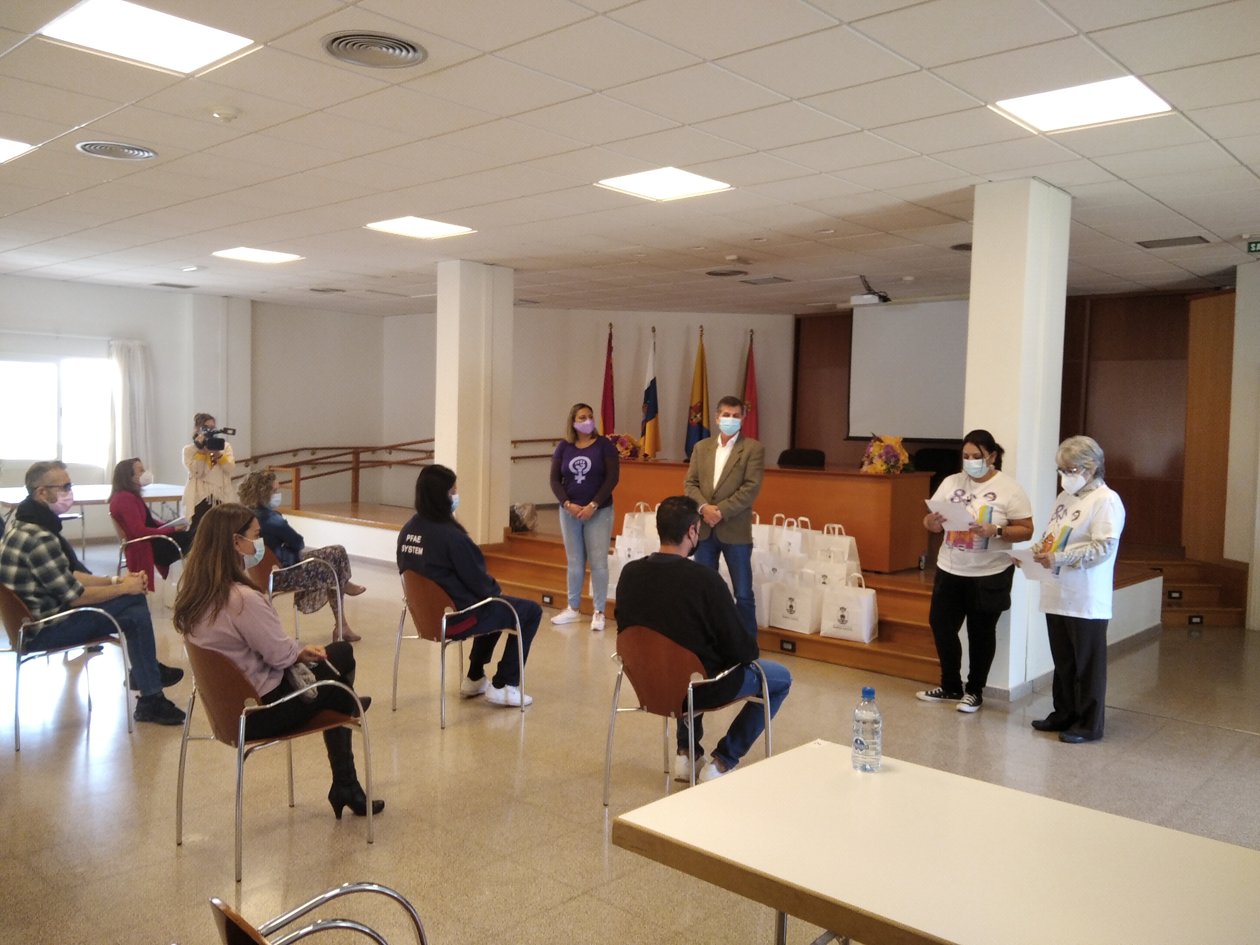 El Ayuntamiento de Santa Lucía  se compromete a seguir impulsando políticas a favor  de la igualdad entre mujeres y hombres